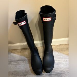 Brand new hunter boots out of box.